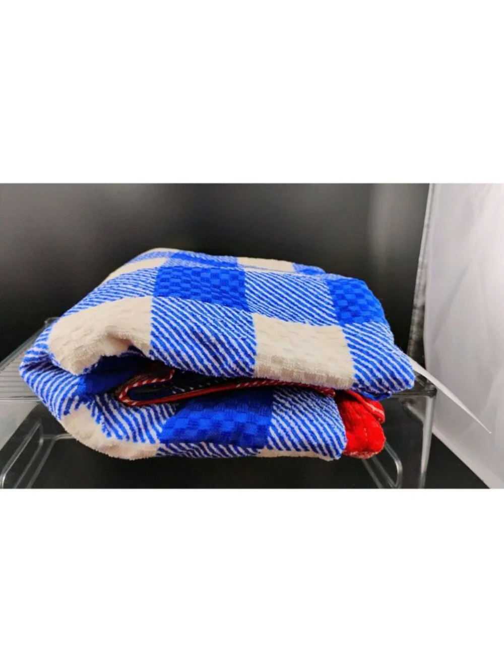 Room Essentials 6 Ft Extra Long Gingham Beach Towel Blue & Red
